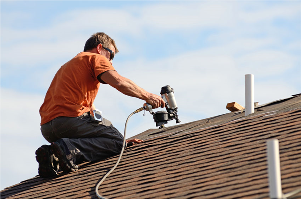 5 Traits to Look for in a Roofing Contractor