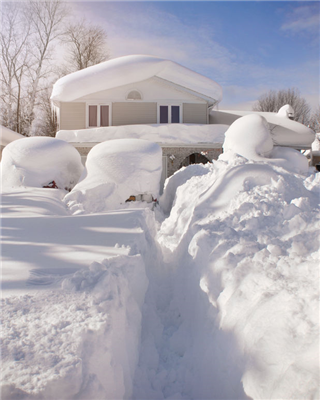 How to Winterize Your Roof This Season