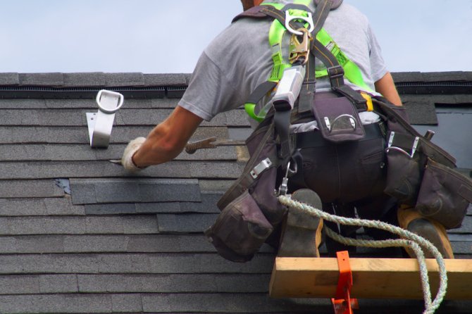 Storm Chasers: What to Know About Fraudulent Roofing Contractors