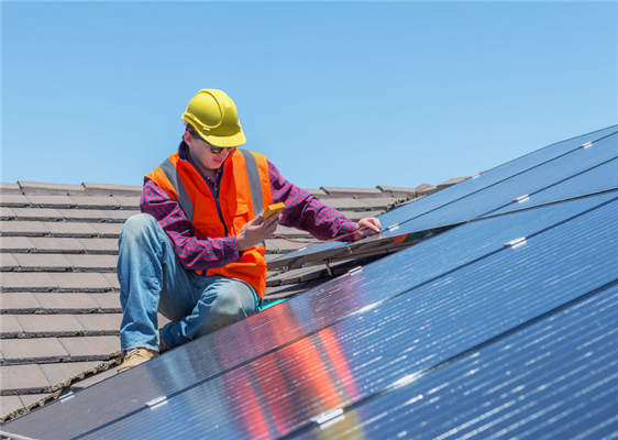 How to Protect Your Roof Before Installing Solar Panels
