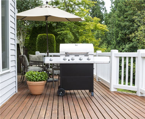 Decks for Comfort, Beauty, and Value Image